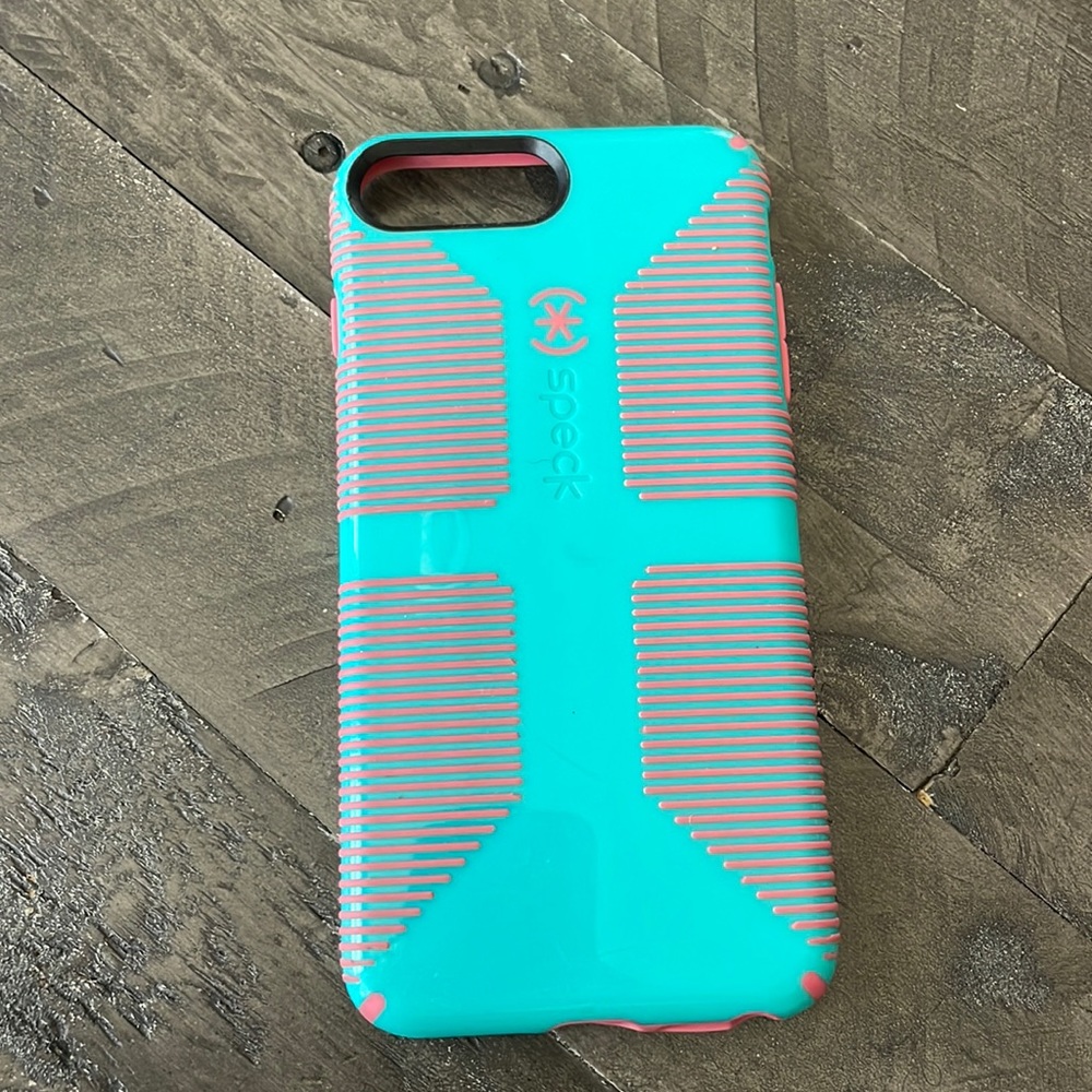 iPhone 8 Plus speck phone case